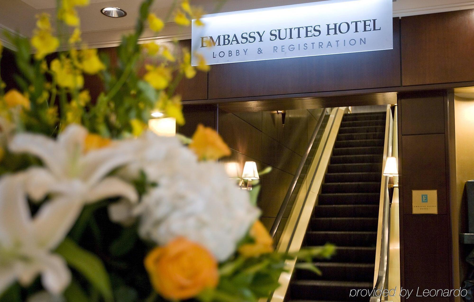 Embassy Suites By Hilton Washington Dc Chevy Chase Pavilion Interior foto